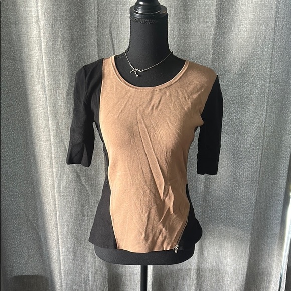 White House Black Market Asymmetrical Fitted Orange Tan Tee - Picture 1 of 5